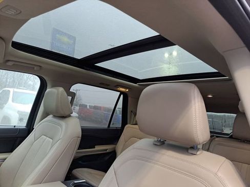 Used 2024 Ford Expedition Max Limited image 23