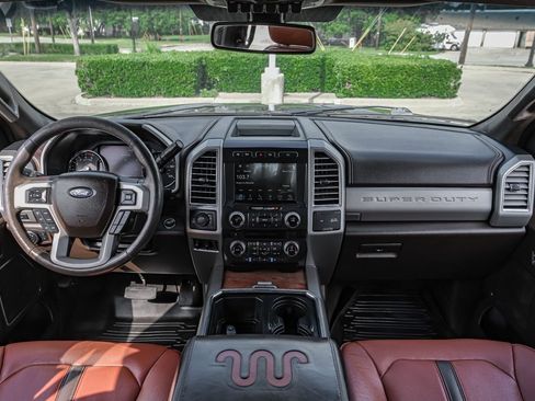 Used 2018 Ford F250 King Ranch w/ Chrome Package image 15