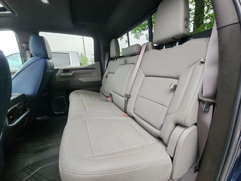 Used 2022 Chevrolet Silverado 1500 LTZ w/ LTZ Premium Texas Edition RWD image 20