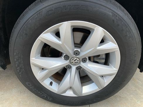 Used 2018 Volkswagen Atlas SE FWD image 11