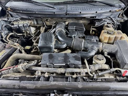 Used 2010 Ford F150 Lariat image 32