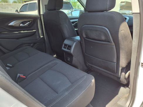 Used 2023 GMC Terrain SLE w/ Driver Convenience Package FWD image 13