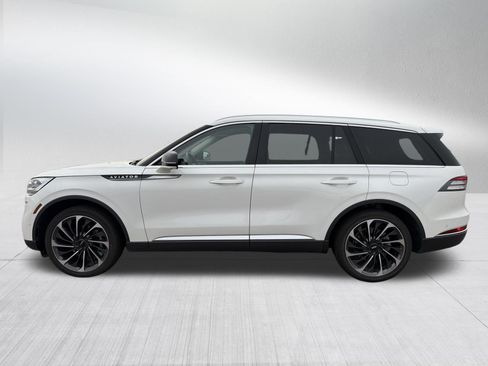 Used 2020 Lincoln Aviator Reserve w/ Equipment Group 202A AWD/4WD image 4