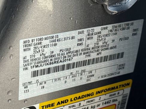 Used 2024 Ford Expedition Limited RWD image 32