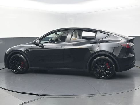 Used 2022 Tesla Model Y Performance AWD/4WD image 7