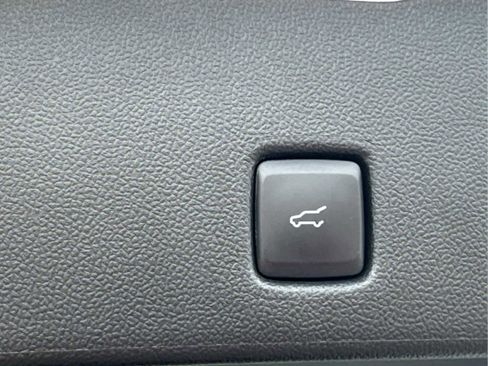 Used 2023 Ford Escape Platinum w/ Premium Technology Package image 11