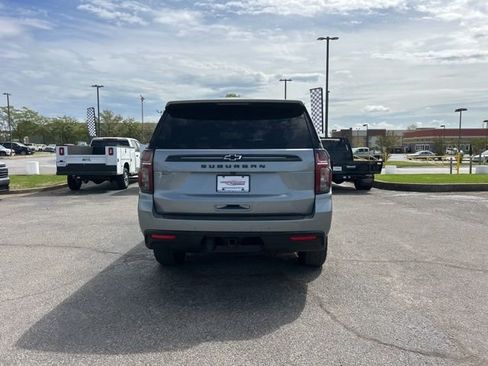 Used 2023 Chevrolet Suburban Z71 w/ Luxury Package image 4