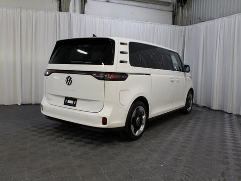 New 2025 Volkswagen ID. Buzz Pro S image 22