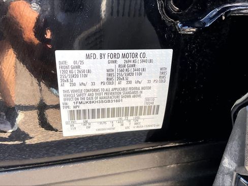 Used 2025 Ford Explorer ST-Line AWD/4WD image 34