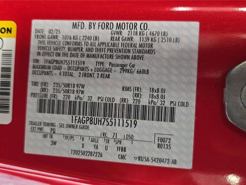 Used 2025 Ford Mustang Premium RWD image 32
