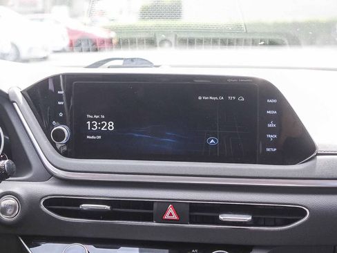 Certified 2023 Hyundai Sonata SEL w/ Convenience Package image 18