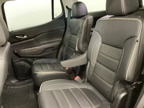 Used 2023 GMC Acadia Denali w/ Denali Ultimate Package AWD/4WD image 8