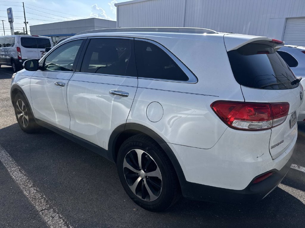 Used 2017 Kia Sorento EX w/ EX Premium Package FWD image 10