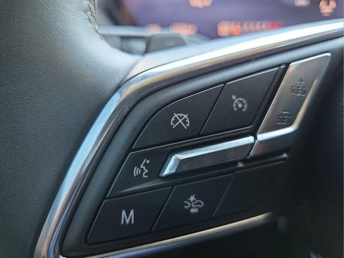 Used 2025 Buick Envision Sport Touring AWD/4WD image 19