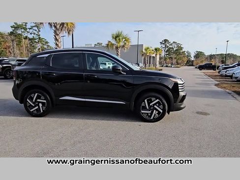 New 2026 Nissan Kicks SV w/ SV Premium Package image 38