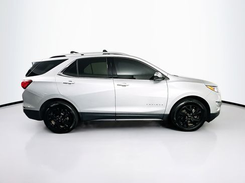 Used 2020 Chevrolet Equinox LT FWD image 10