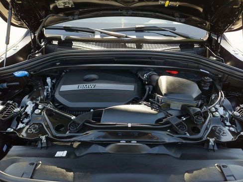 Used 2025 BMW X2 xDrive28i w/ Technology Package image 22