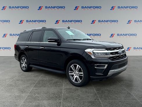 Used 2024 Ford Expedition Limited RWD image 7