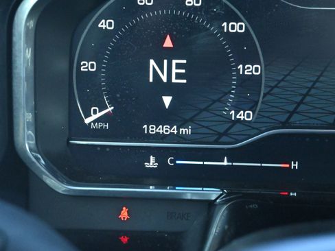 Used 2023 GMC Sierra 1500 Elevation image 13