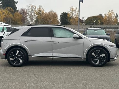 New 2026 Hyundai Ioniq 5 Limited image 3