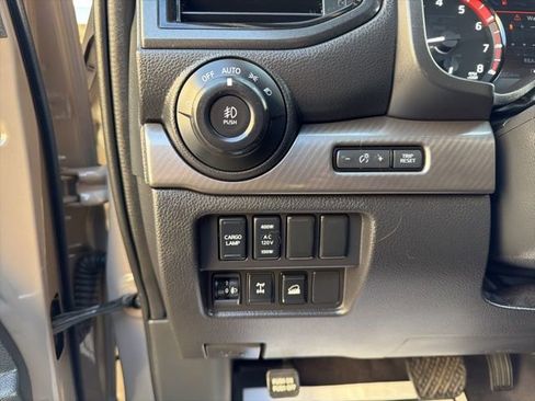 Used 2023 Nissan Titan PRO-4X w/ Pro-4x Convenience Package AWD/4WD image 27