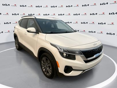 Used 2023 Kia Seltos S w/ Navigation Package