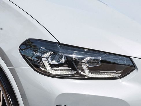 Used 2024 BMW X4 M40i w/ Premium Package AWD/4WD image 8