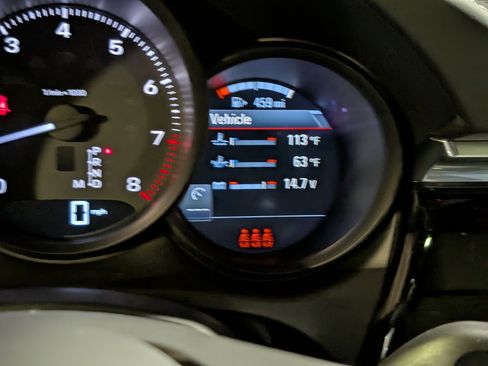 New 2026 Porsche Macan image 33