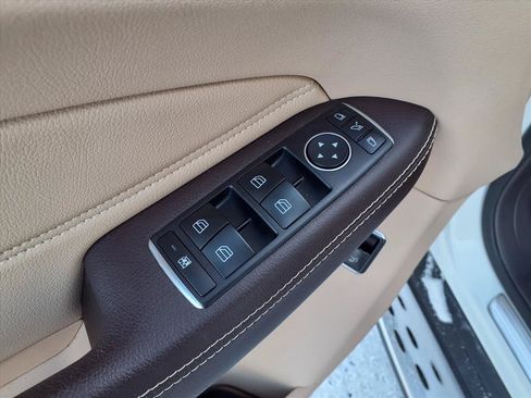 Used 2018 Mercedes-Benz GLE 350 4MATIC image 33