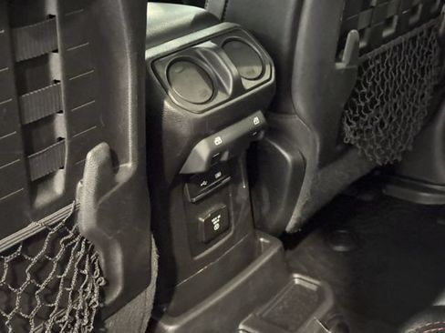 Used 2020 Jeep Wrangler Unlimited Rubicon AWD/4WD image 12