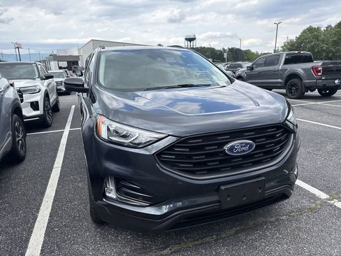 Used 2022 Ford Edge SEL w/ Sport Appearance Package AWD/4WD image 3