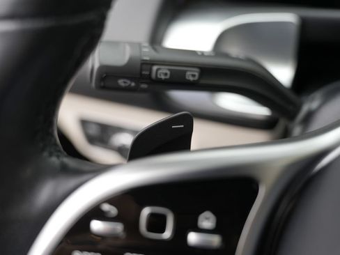 Used 2022 Mercedes-Benz GLB 250 4MATIC image 56