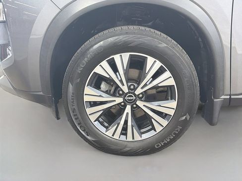 Used 2022 Nissan Rogue SV w/ SV Premium Package AWD/4WD image 32