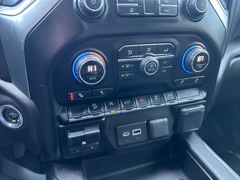 Used 2019 Chevrolet Silverado 1500 LT Trail Boss image 16