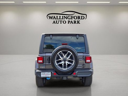 Used 2024 Jeep Wrangler Unlimited AWD/4WD image 5