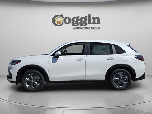 New 2026 Honda HR-V LX image 2