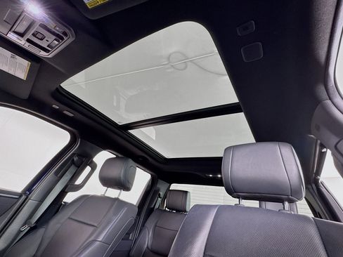 Used 2022 Toyota Tundra Platinum image 15