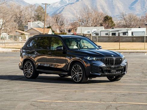 Certified 2025 BMW X5 M60i image 3