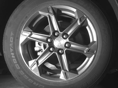 Used 2025 Chevrolet Blazer LT FWD image 18