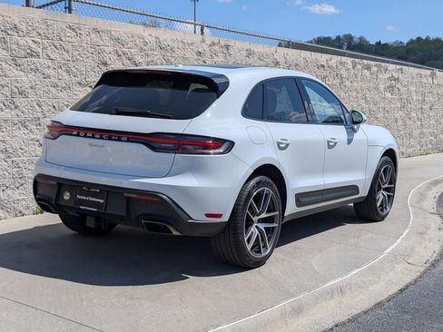 Certified 2026 Porsche Macan AWD/4WD image 7