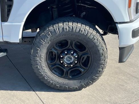 Used 2023 Ford F350 XLT w/ XLT Premium Package image 6