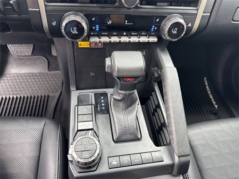 Used 2024 Toyota Tacoma TRD Off-Road w/ TRD Off Road Premium Package image 25