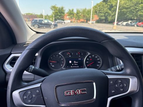 Used 2022 GMC Acadia SLE w/ Driver Convenience Package AWD/4WD image 13