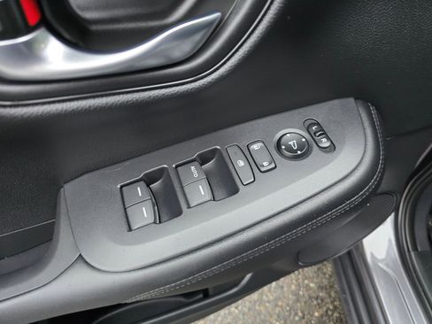 Certified 2025 Honda HR-V LX image 25