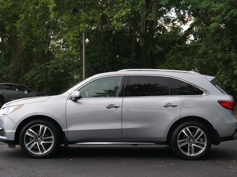 Used 2017 Acura MDX SH-AWD w/ Advance Package image 10