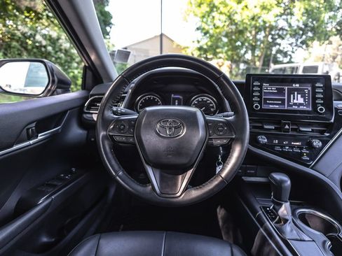 Used 2024 Toyota Camry SE FWD image 23
