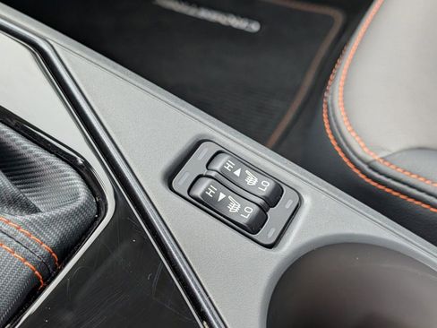 Used 2025 Subaru Crosstrek 2.5i Limited w/ Crosstrek Mirror Package image 9