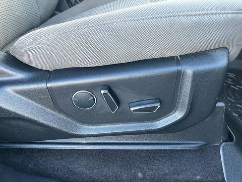 Used 2018 Ford F150 XLT w/ Equipment Group 302A Luxury image 29