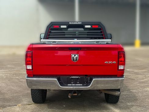 Used 2018 RAM 2500 Tradesman w/ Chrome Appearance Group AWD/4WD image 11