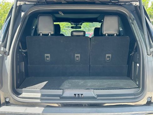 Used 2018 Ford Expedition Limited w/ Equipment Group 302A RWD image 14